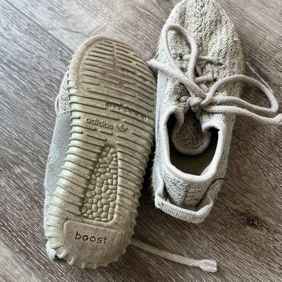 Adidas yeezy boost - Picture 2 of 3